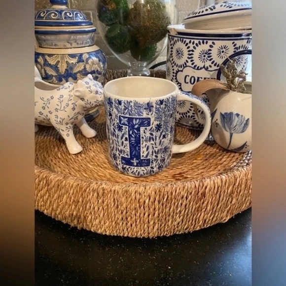 NWT Anthropologie Folksong Monogram Mug Letter I - Picture 2 of 2
